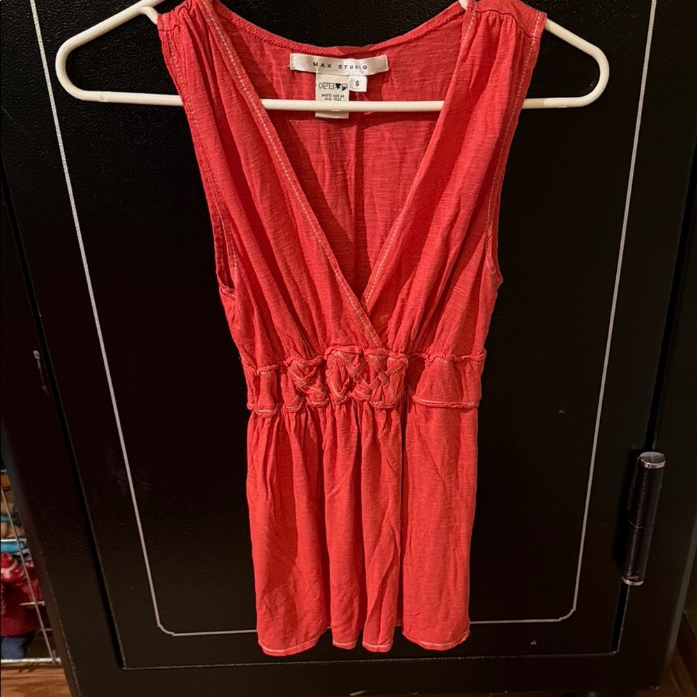 Max Studio Coral Red Sleeveless V-Neck Camisole